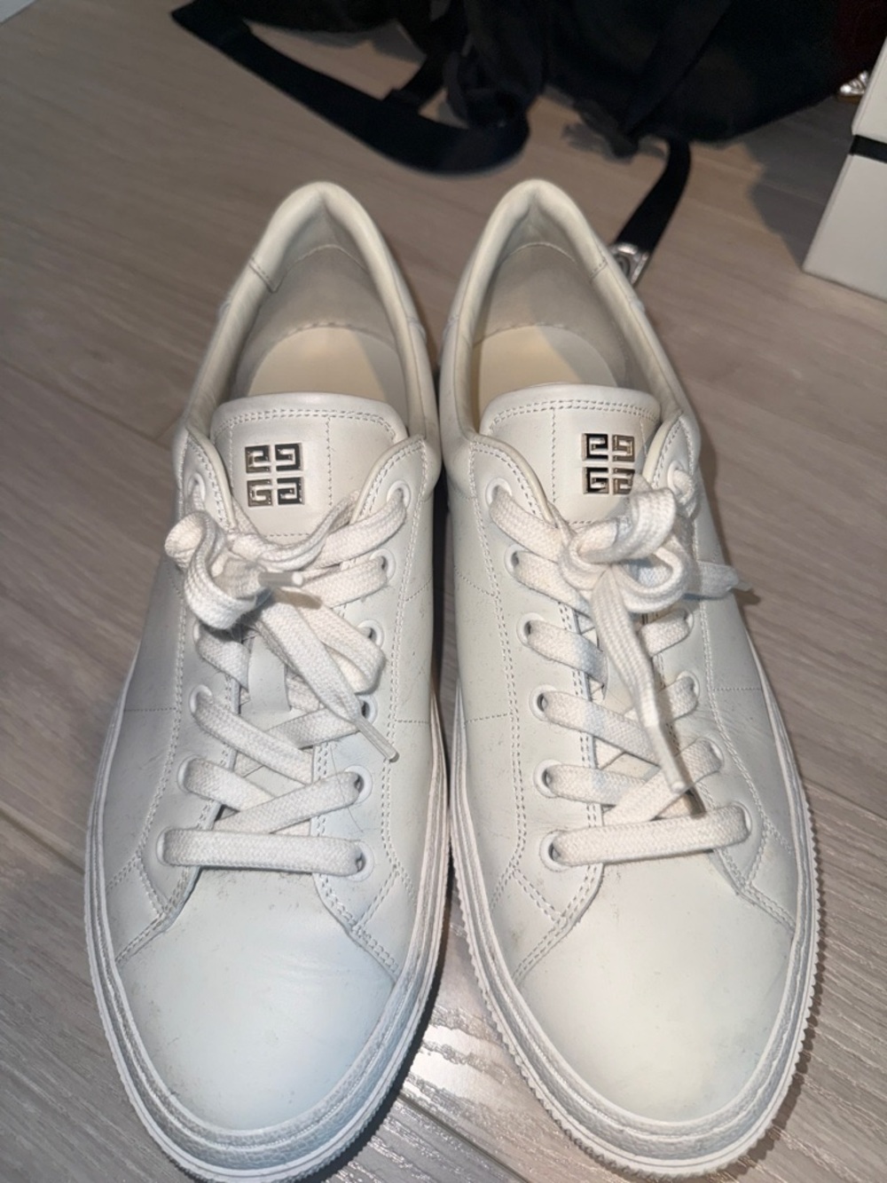 Givenchy White Leather Low-Top Sneakers with Logo Plaque